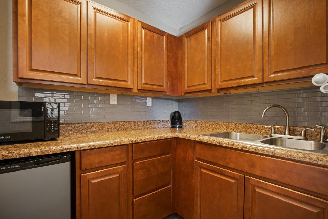 Capital O Hotel Richmond Hill/Savannah Area I-95 외부 사진